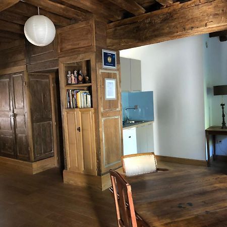 Les Chambres De La Basilique Neuvy-Saint-Sépulchre Eksteriør billede