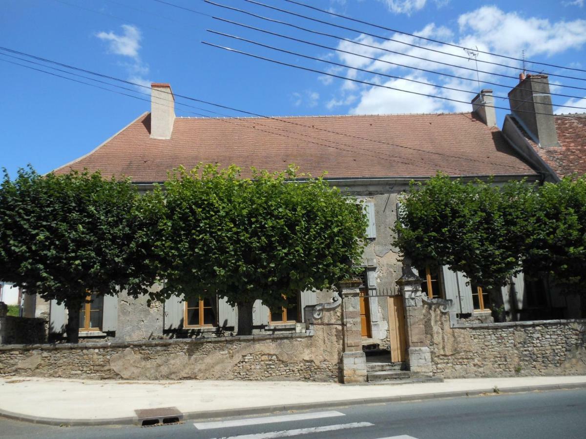 Les Chambres De La Basilique Neuvy-Saint-Sépulchre Eksteriør billede